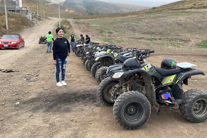 Bachelor party/play Paintball/quad mountain pink