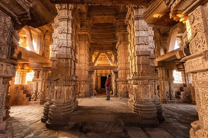 A Trip of Khajuraho, Orchha, Gwalior, Jhansi from Delhi in 5 Day