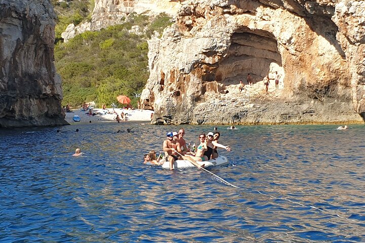 Blue & Green Cave Vis Island and Pakleni Islands Private Day Trip from Hvar