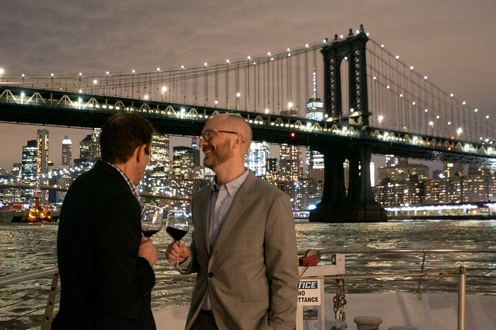 City Cruises NYC: Skyline Dinner Cruise from New Jersey