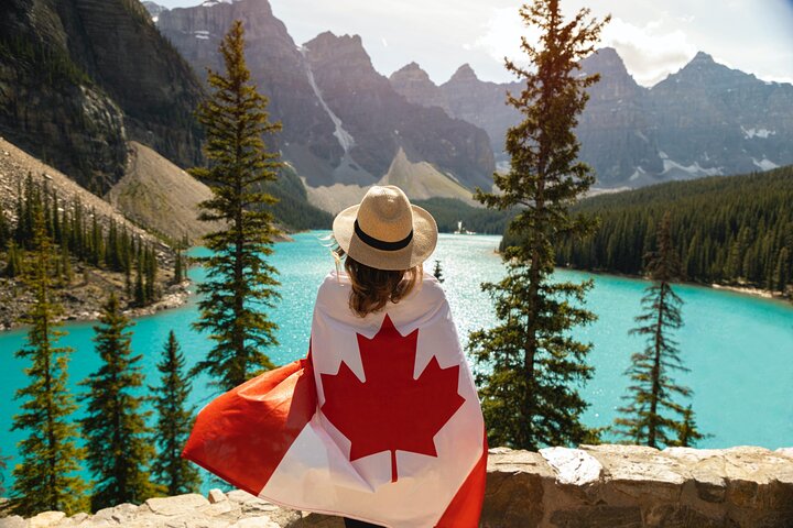 Lake Louise, Moraine Lake, Banff Tour from Calgary/Canmore/Banff