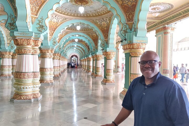Private tour of Mysore by tourism ministry approved company