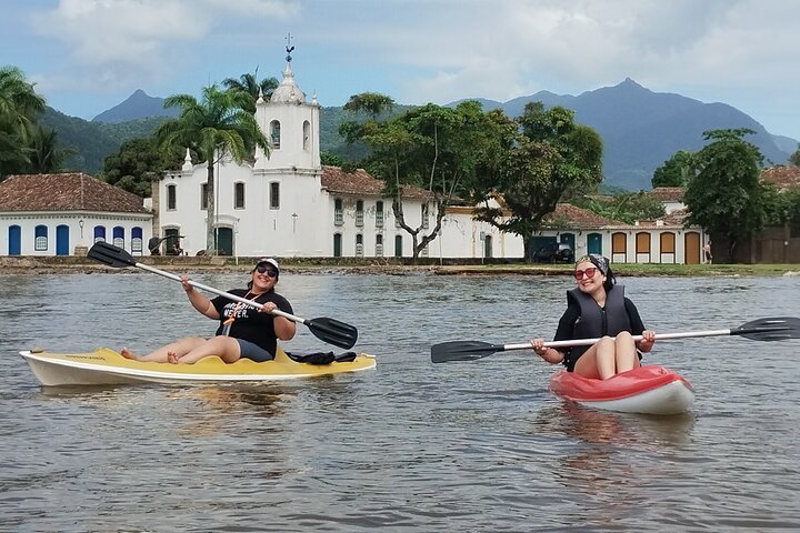 Kayaking to the mangroves & Capivaras