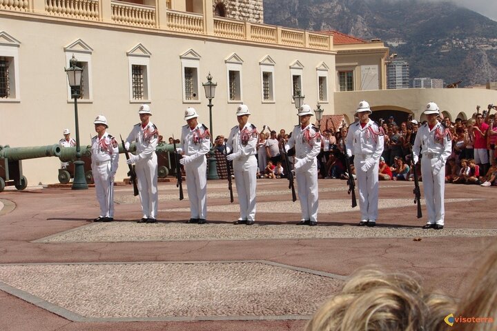 Full Day Private Guided Tour in French Riviera