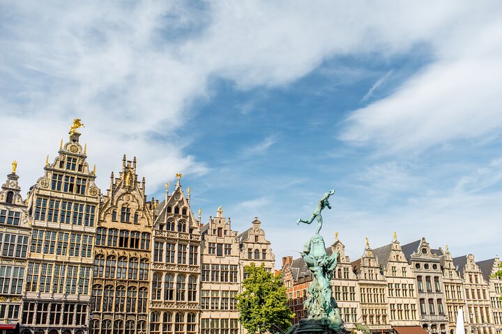 Explore Antwerp in 60 minutes with a Local