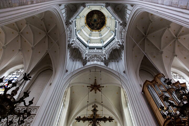 Explore Antwerp in 60 minutes with a Local