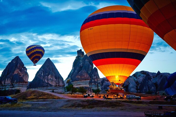 Cappadocia: Hot Air Balloon Tour Sunrise Flight