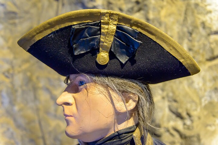 3hrs Private Historical Tunnel Tour