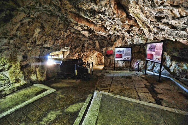 3hrs Private Historical Tunnel Tour