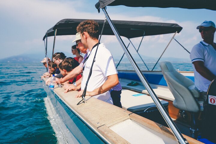 Lake Garda: Sirmione Boat Tour and Walking Tour