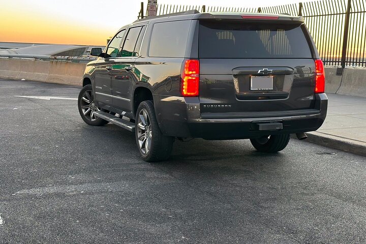 Nanaimo Airport (YCD) to Mount Washington - Round-Trip Transfer