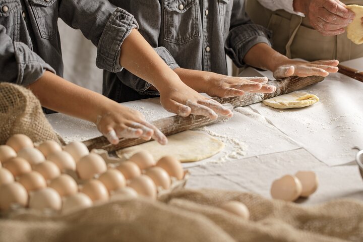 Trakai: Private tour Kybyns Cooking Lesson