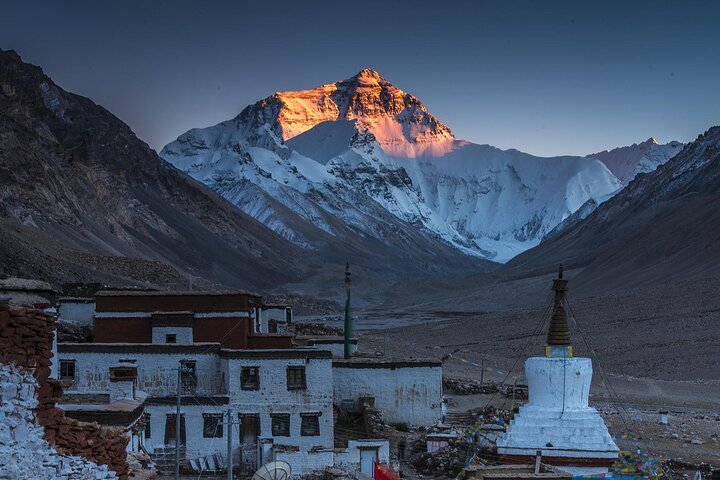 15 Days Mt Everest and Mt Kailash Kora Pilgrimage Group Tour