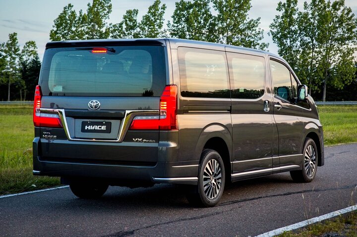 Private Transfer La Paz Airport LPB to La Paz City By Van or Suv