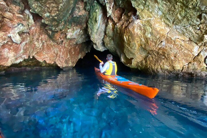 Naxos: Rhina Cave Sea Kayaking Tour