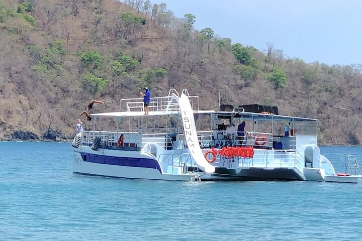 Flamingo, Guanacaste All Inclusive Catamaran Snorkel Adventure