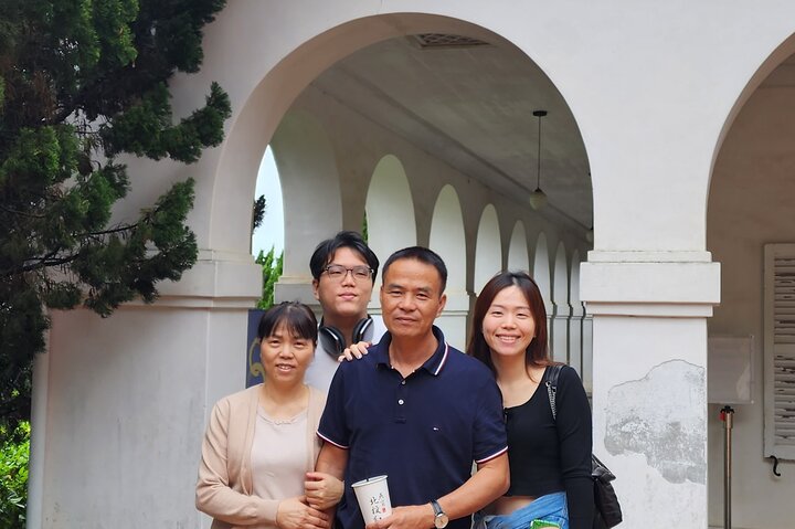Yamingshan Volcano, Beitou Thermal Valley, Danshui Private Tour