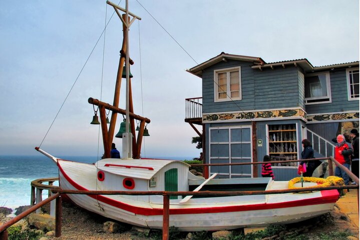 wetravelneruda’s route - Pablo Neruda’s route - Private tour
