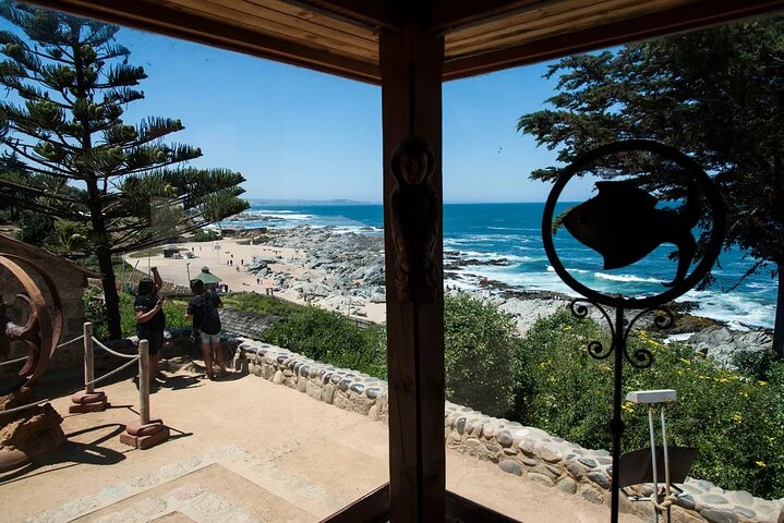 wetravelneruda’s route - Pablo Neruda’s route - Private tour