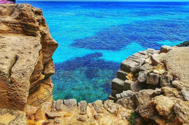 Egadi Islands Tour: Favignana and Levanzo from Trapani