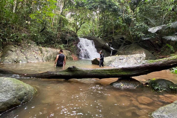 Tioman 4x4 Tour to Juara Beach & Ali's Waterfall