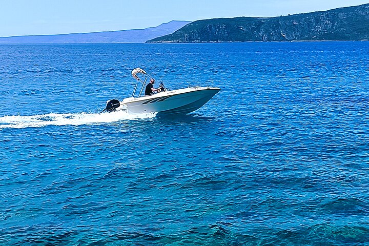 Explore Mani by boat - rent a boat in Kardamili (no licence)