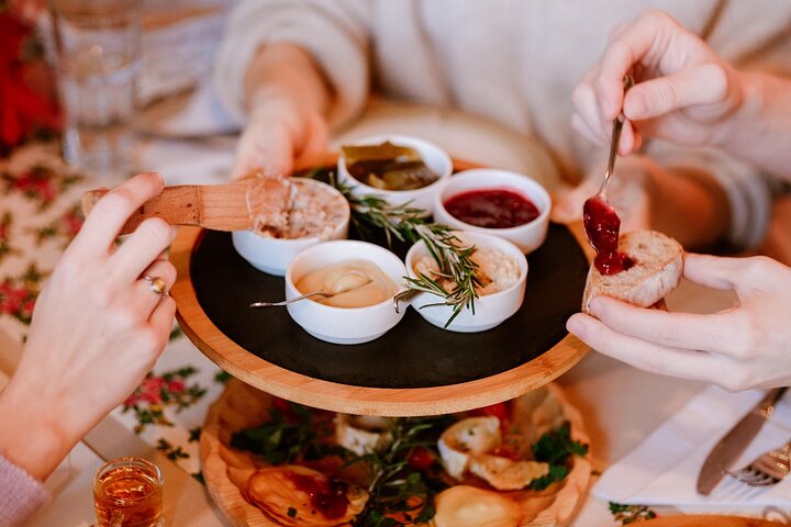 Wroclaw Food Tasting Tour with Delicious Poland