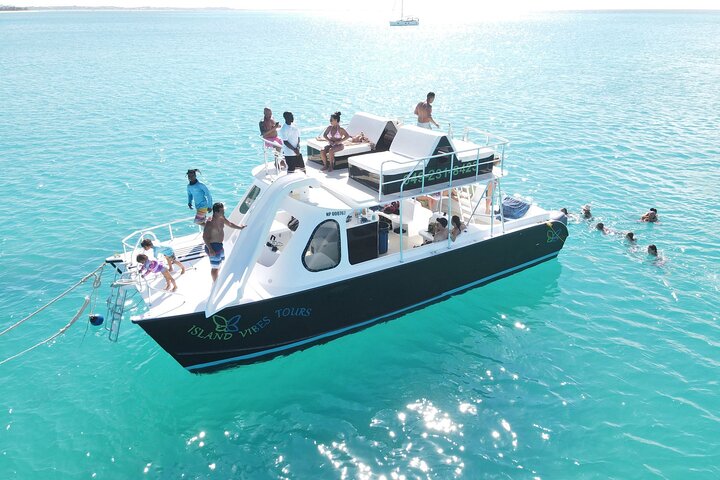 4hr Group Half Day Snorkel Excursion in Grace Bay, Providenciales