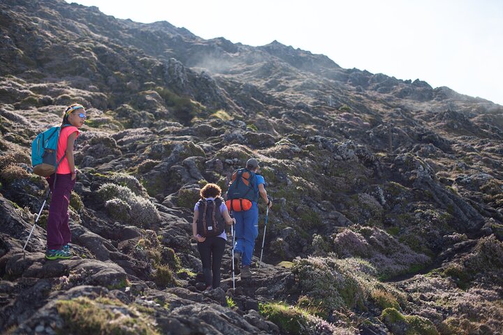 Pico Mountain Climbing private tour - with round trip from Faial