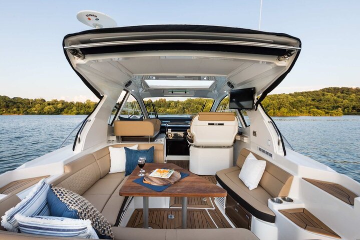 YACHT PARTY And Cruise To FENELON FALLS - Kawartha Lakes