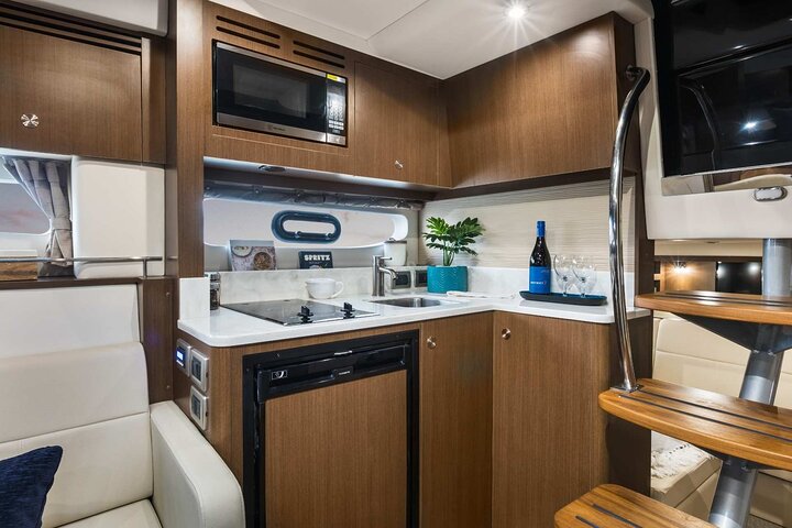 YACHT PARTY And Cruise To FENELON FALLS - Kawartha Lakes