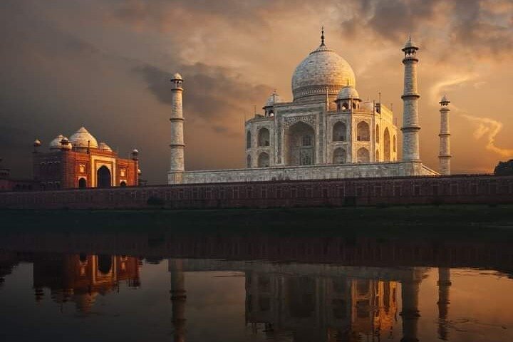 Private 6-Day Golden Triangle Tour: Delhi, Agra, Jaipur by Car