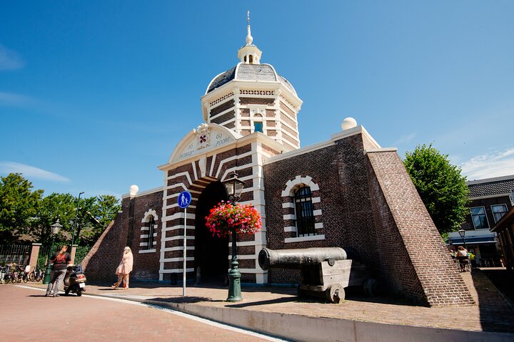 Leiden Tour with Live guide and Visit to Rembrandt's First Studio