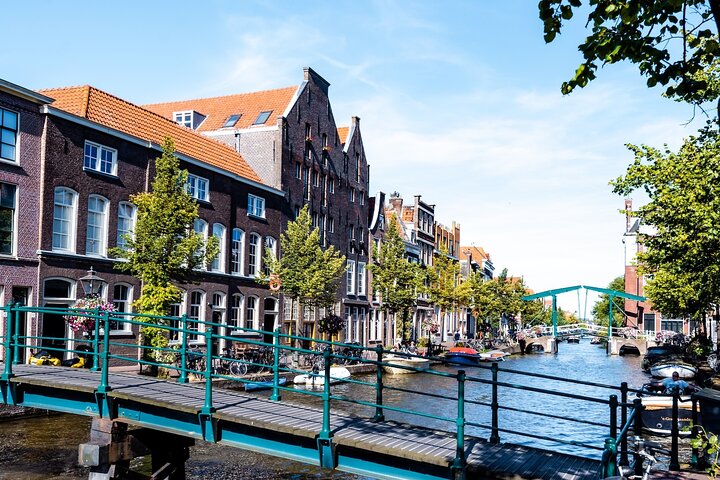 Leiden Tour with Live guide and Visit to Rembrandt's First Studio