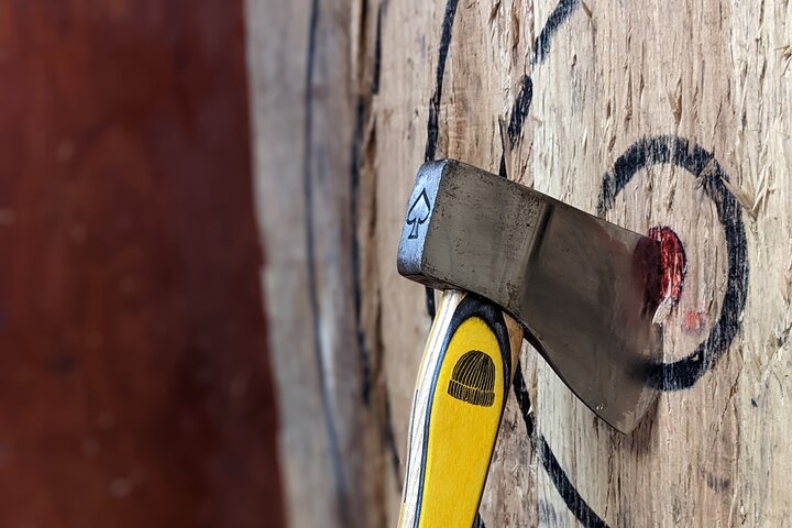 1 Hr Syracuse Axe Throwing
