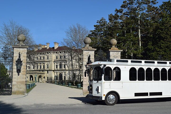 Newport Gilded Age Mansions Trolley Tour w/ Breakers Ticket (8+)