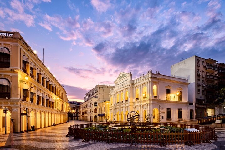 Macau All-Inclusive Seat-In-Coach Day Tour from Hong Kong