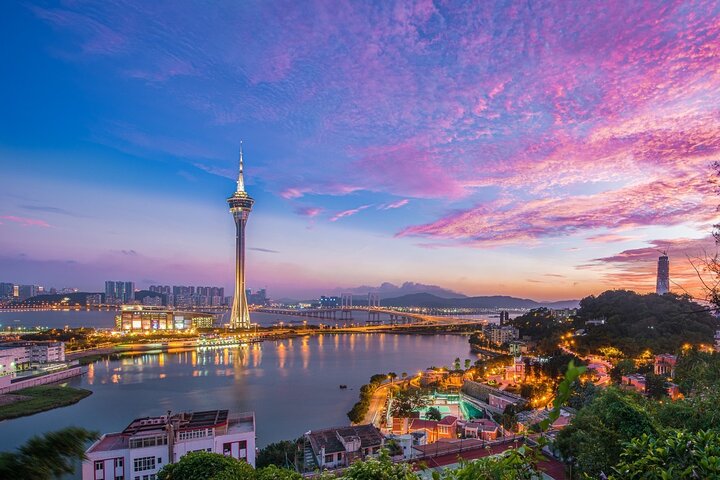 Macau All-Inclusive Seat-In-Coach Day Tour from Hong Kong