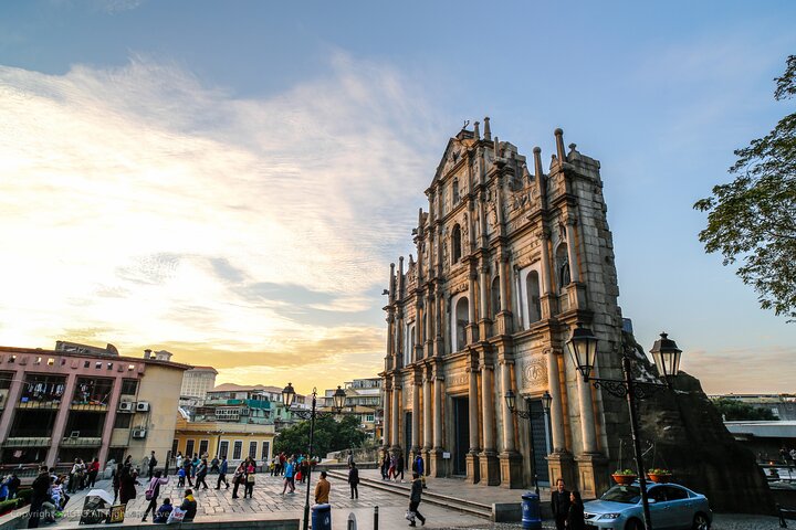 Macau All-Inclusive Seat-In-Coach Day Tour from Hong Kong