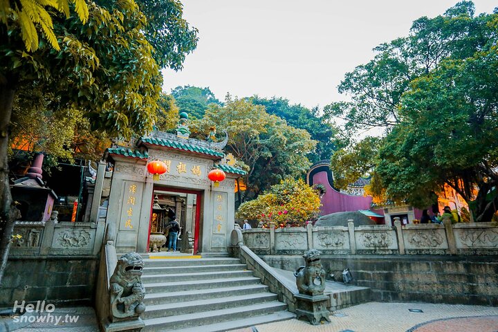 Macau All-Inclusive Seat-In-Coach Day Tour from Hong Kong