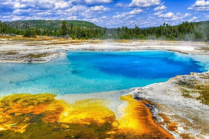Yellowstone National Park Self-Guided Audio Tour