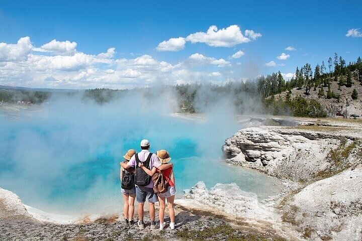 Yellowstone National Park Self-Guided Audio Tour