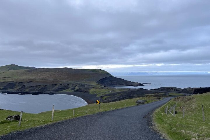 PRIVATE 2-Hours Tour - Westman Islands with a local in a BMW X5