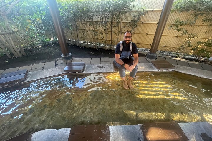 Hot Spring Beppu Onsen with Blue Hell cozy Tour by Car and walk