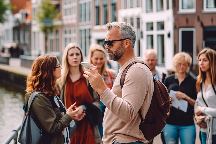 90 minutes Self-Guided Walking tour with puzzles in Leiden
