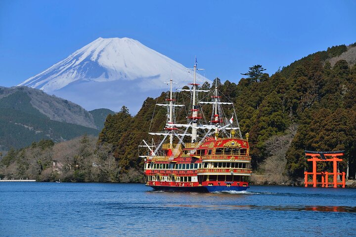 Mt. Fuji & Hakone Bus Tour Bullet Train Return & 28-Hotel Pick-up