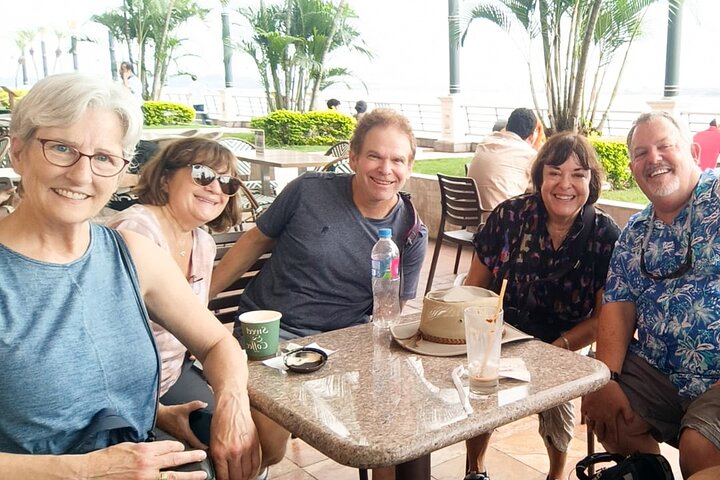 Guayaquil Private Experience - City Tour for Seniors