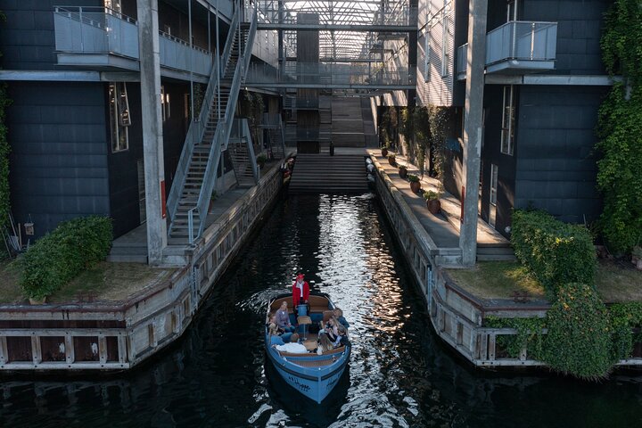 Exclusive Guided Boat Tour in Copenhagen