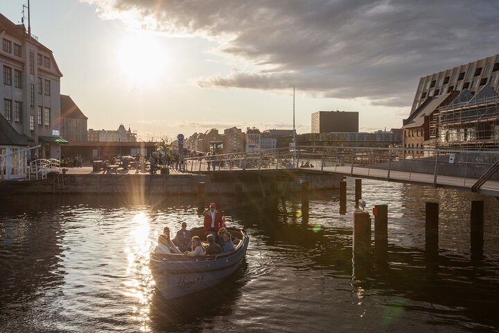 Exclusive Guided Boat Tour in Copenhagen