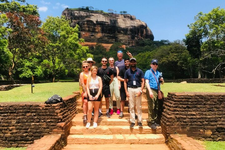 From Colombo: Sigiriya and Dambulla Day Trip and Safari